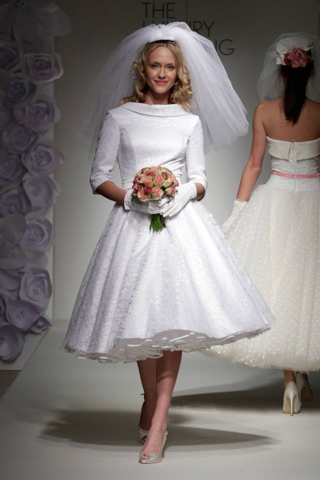 50s inspired wedding dress