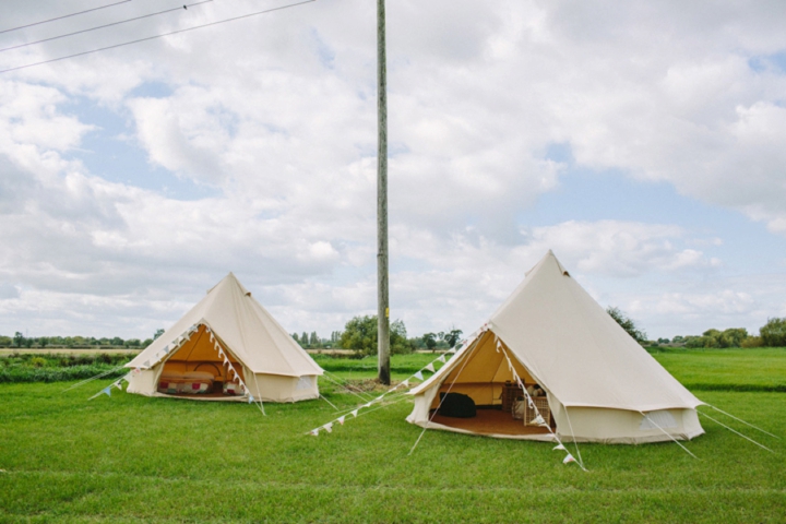 Romantic and Yurts Wedding Inspiration