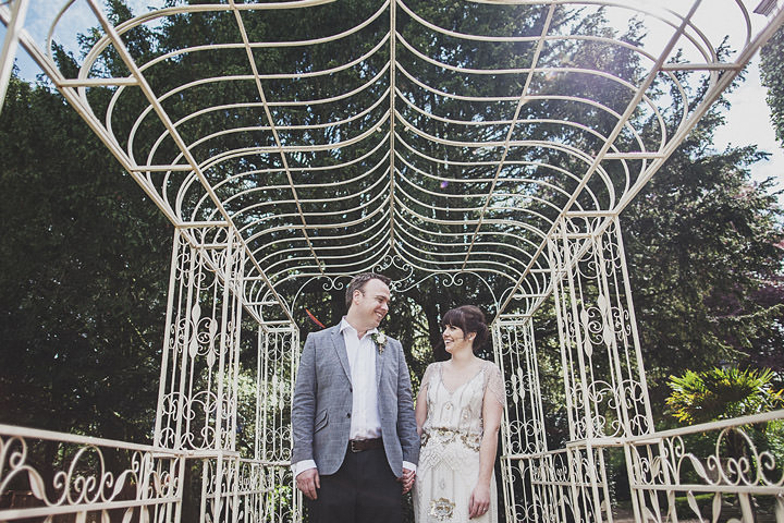 Wedding at the Crab and Lobster with a Jenny Packham Dress By Anna Hardy Photography