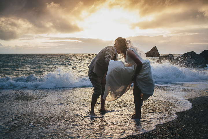 Wedding By Helen Lisk Photography at the fabulous Tunnels Beaches