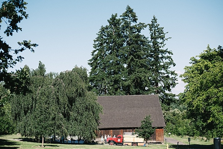 Tani and Ben's Barefoot Bohemian Barn Wedding in Oregon by Undressed Moments Photography