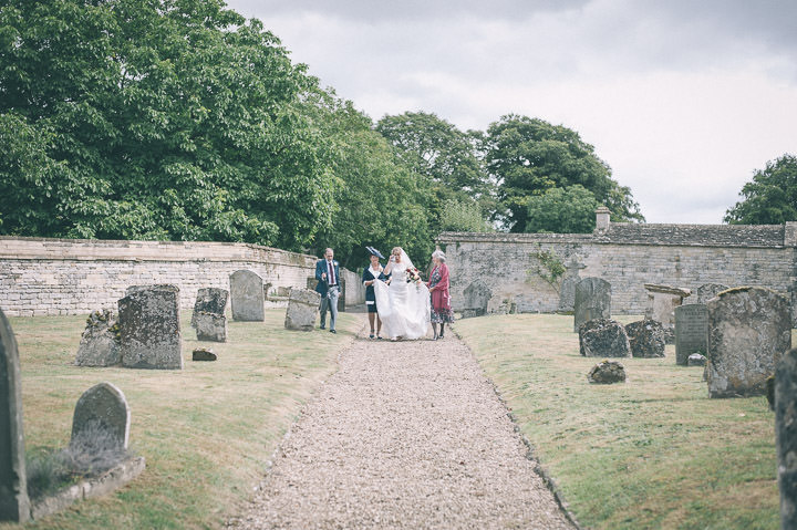 Charles and Lauren's Wood Themed Oxfordshire Wedding by Flash Charlie Photography