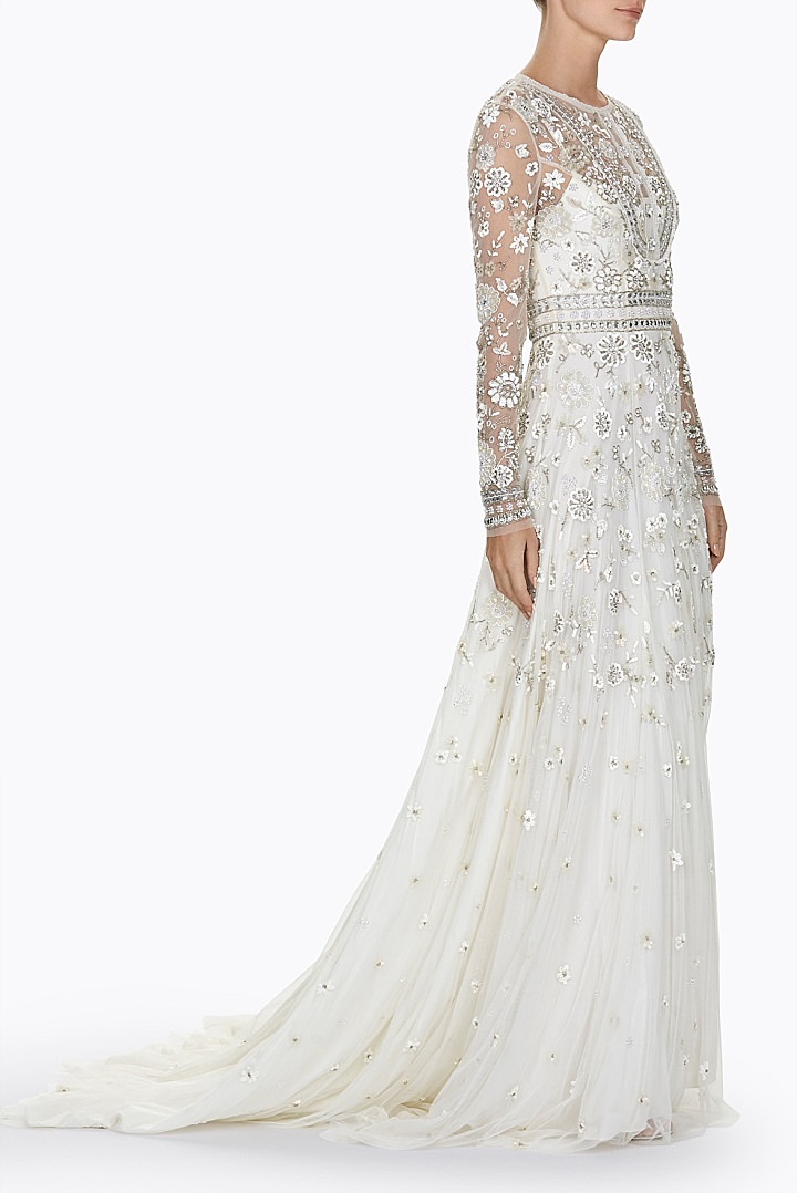 Ask the Experts: Ten Wedding Dresses to Inspire your Snowy Ceremony