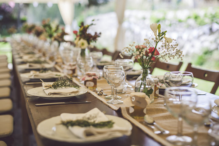 27-pretty-pastel-garden-wedding-in-mallorca-by-ana-garcia-photography