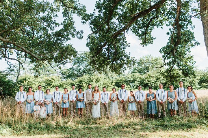 Outdoor Midwest Farm Wedding by Meredith Washburn Photography