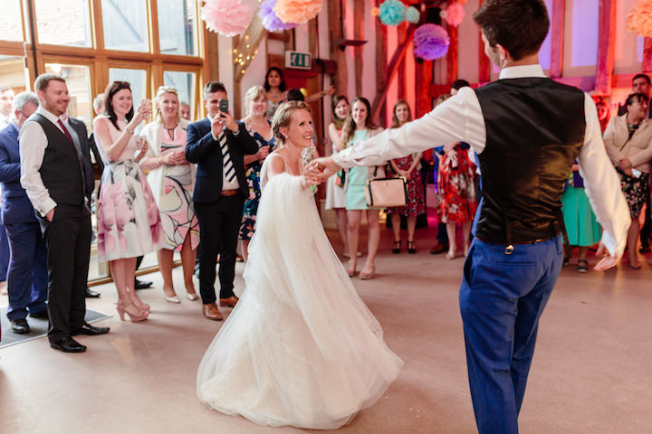 Pretty Pastel Summer Wedding in Oxfordshire by Hannah K Photography