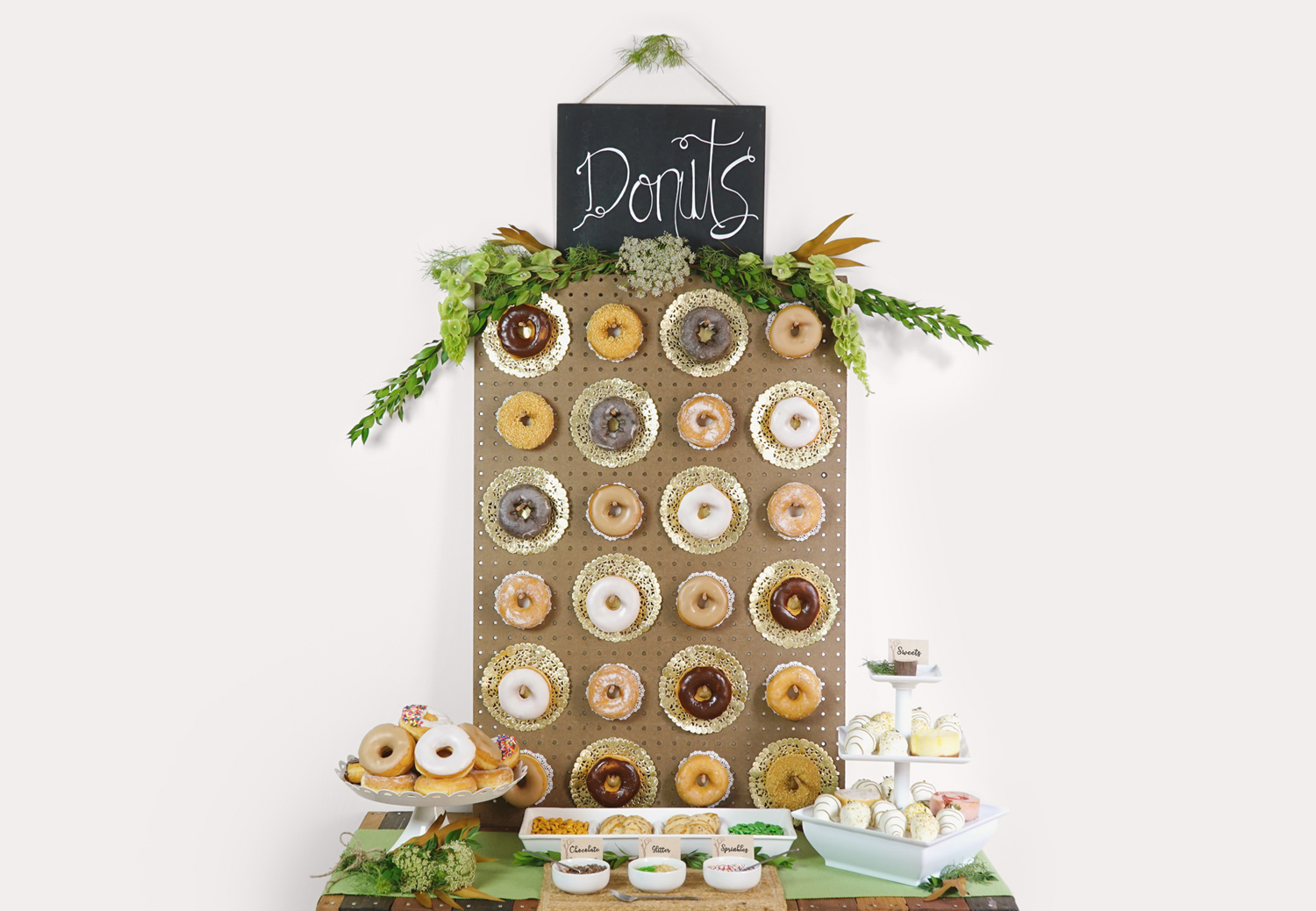 DIY Tutorial: Rustic DIY Donut Wall