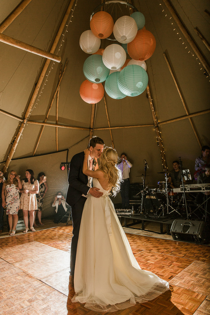 Toby and Carla's Relaxed Tipi Wedding With Street Food and a Daisy Field by Philip Quinnell