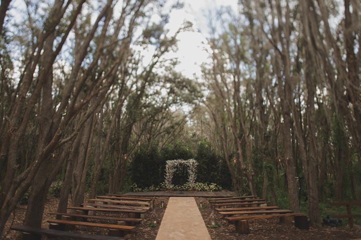 Abby and Aaron's 'Vintage Glam' Outdoor Rainy Florida Wedding by Stacy Paul Photography