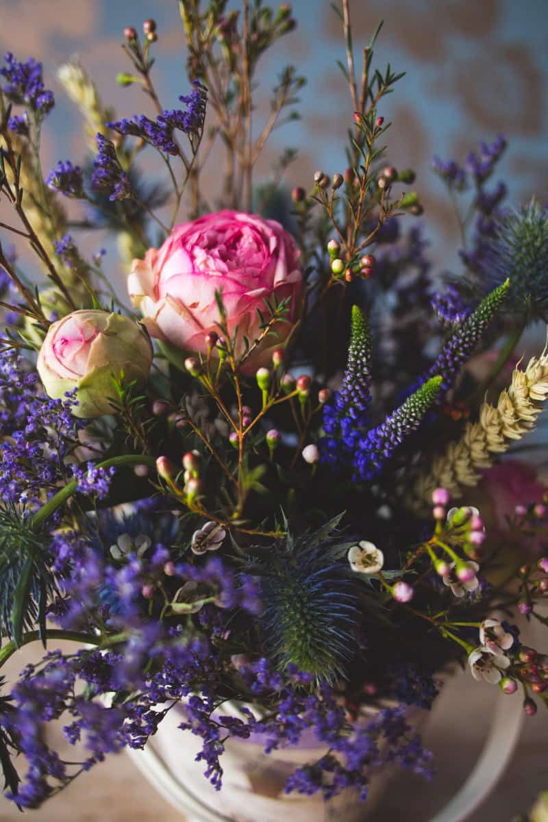 Ask The Experts: Ultra Violet - How to Use This Years on Trend Colour in Your Wedding Flowers