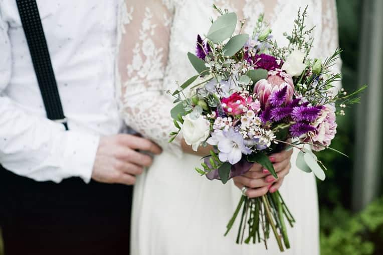 Ask The Experts: Ultra Violet - How to Use This Years on Trend Colour in Your Wedding Flowers