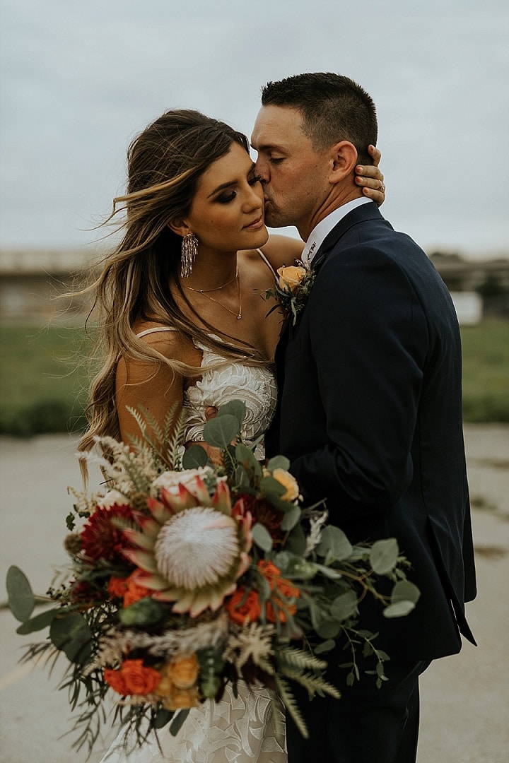 Shelby and Ryan’s ‘Vintage Desert’ Bohemain Party Wedding in Nebraska by Trin Jensen Photography