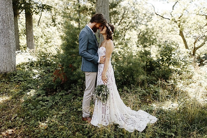 Jenelle dan Parker Full of Love, Laid Back Houseboat Wedding oleh Briars Atlas