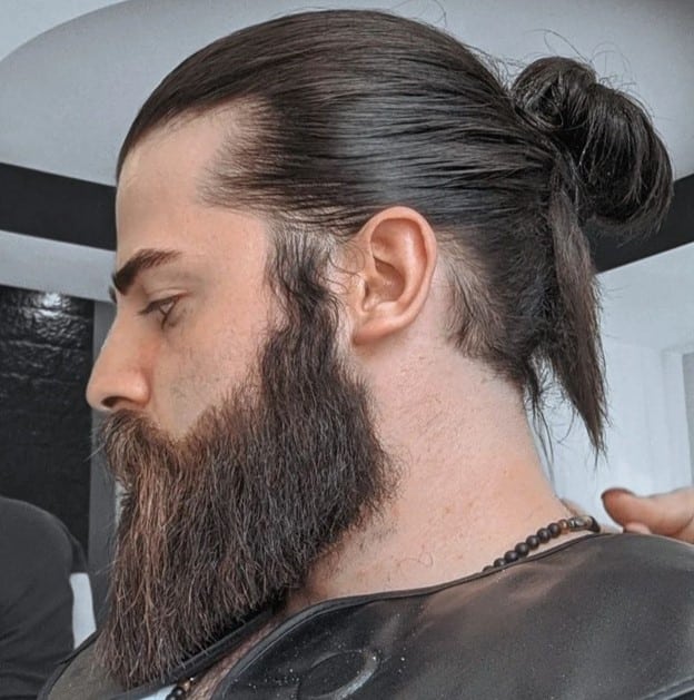 50 Stately Long Hairstyles for Men to Sport with Dignity