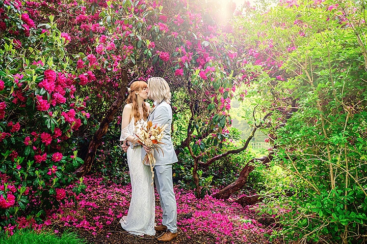 Roxanne and Andrew’s 70’s Boho’ Terracotta Berkshire Barn Wedding by Gregg Kmita Photography